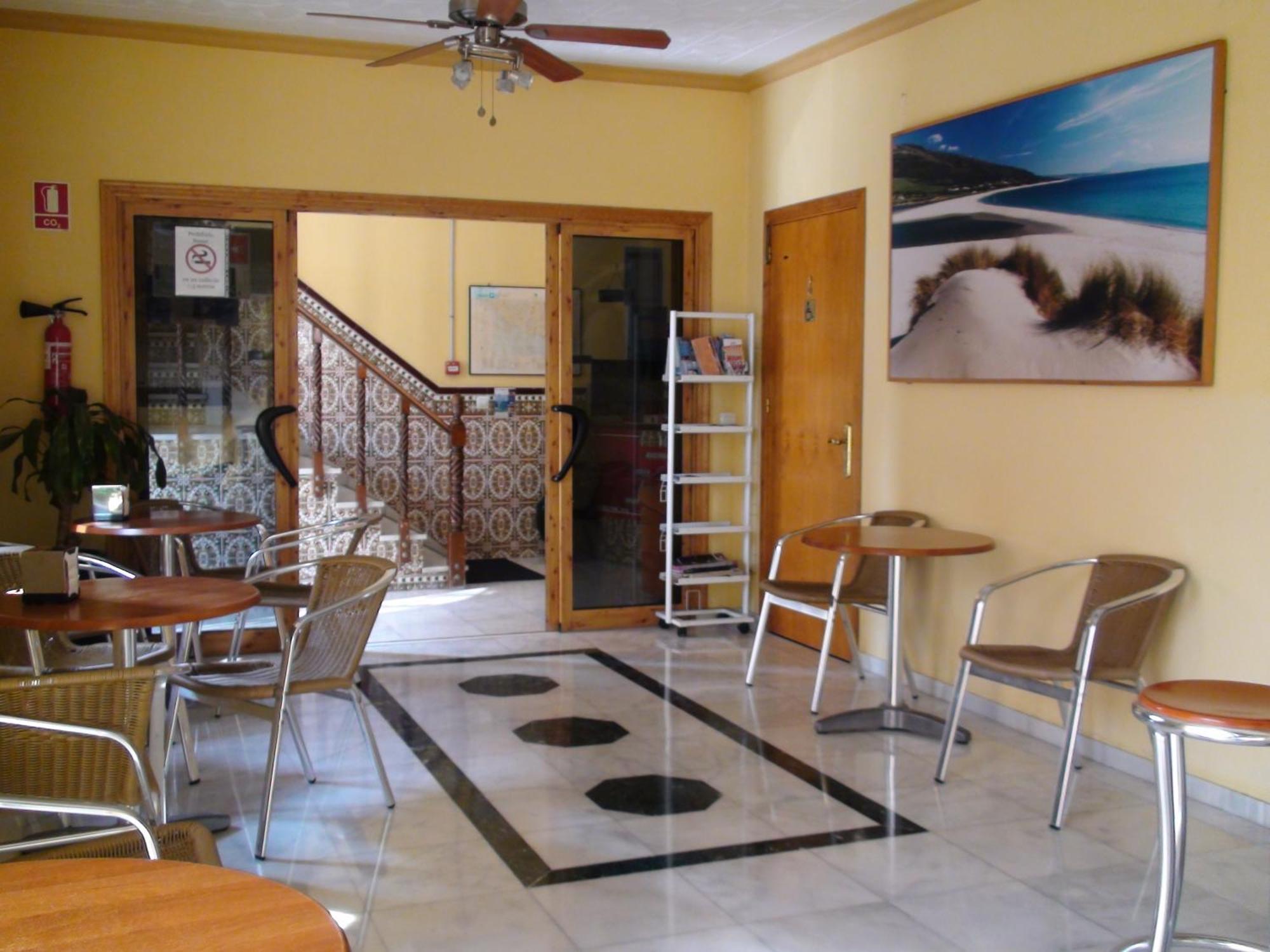 Hotel Hostal Tarik à Tarifa Extérieur photo